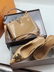 9d30c990-5721-41b0-a323-4d1b4c4b84d2