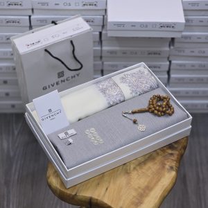 df8a1b67-78cc-4a57-98b5-0fd6a9c3c2be